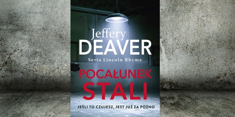 Pocałunek stali - sprawdź na TaniaKsiazka.pl