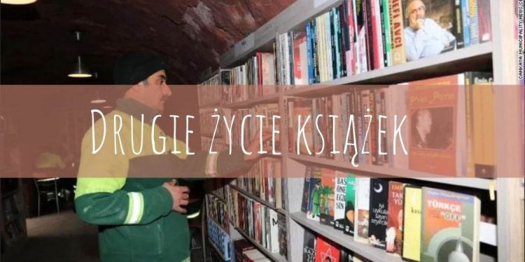 Biblioteka z wyrzuconych książek